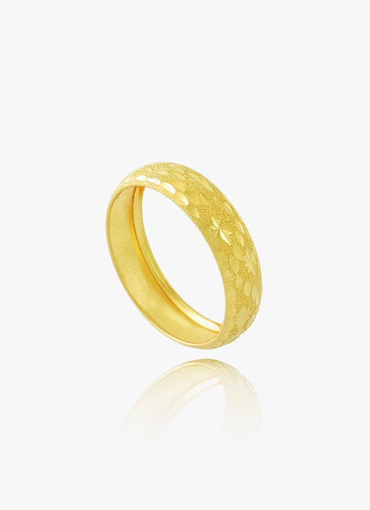 916 Gold Star Ring