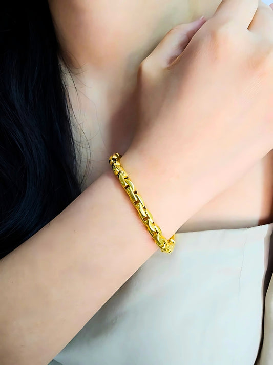 916 Gold Box Chain Bracelet