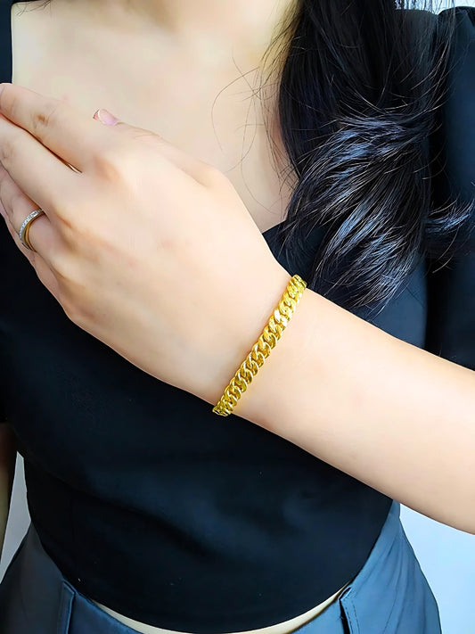 916 Gold Cowboy Bracelet