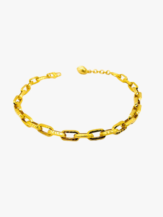 916 Gold Link with love Bracelet