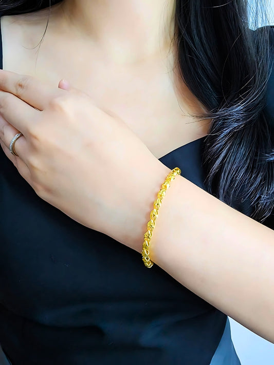 916 Gold Stylish Siput Bracelet