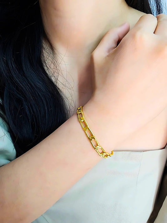 916 Gold Unity Link Bracelet