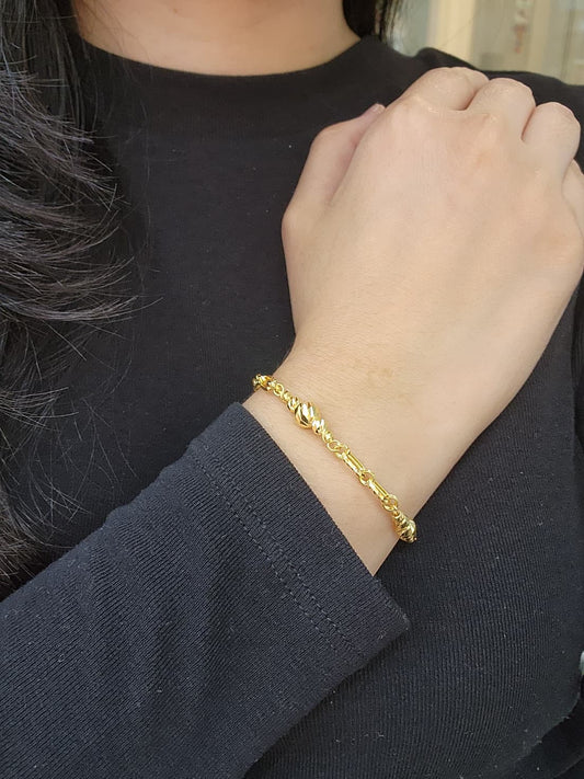 916 Gold Spiral Bead Bracelet