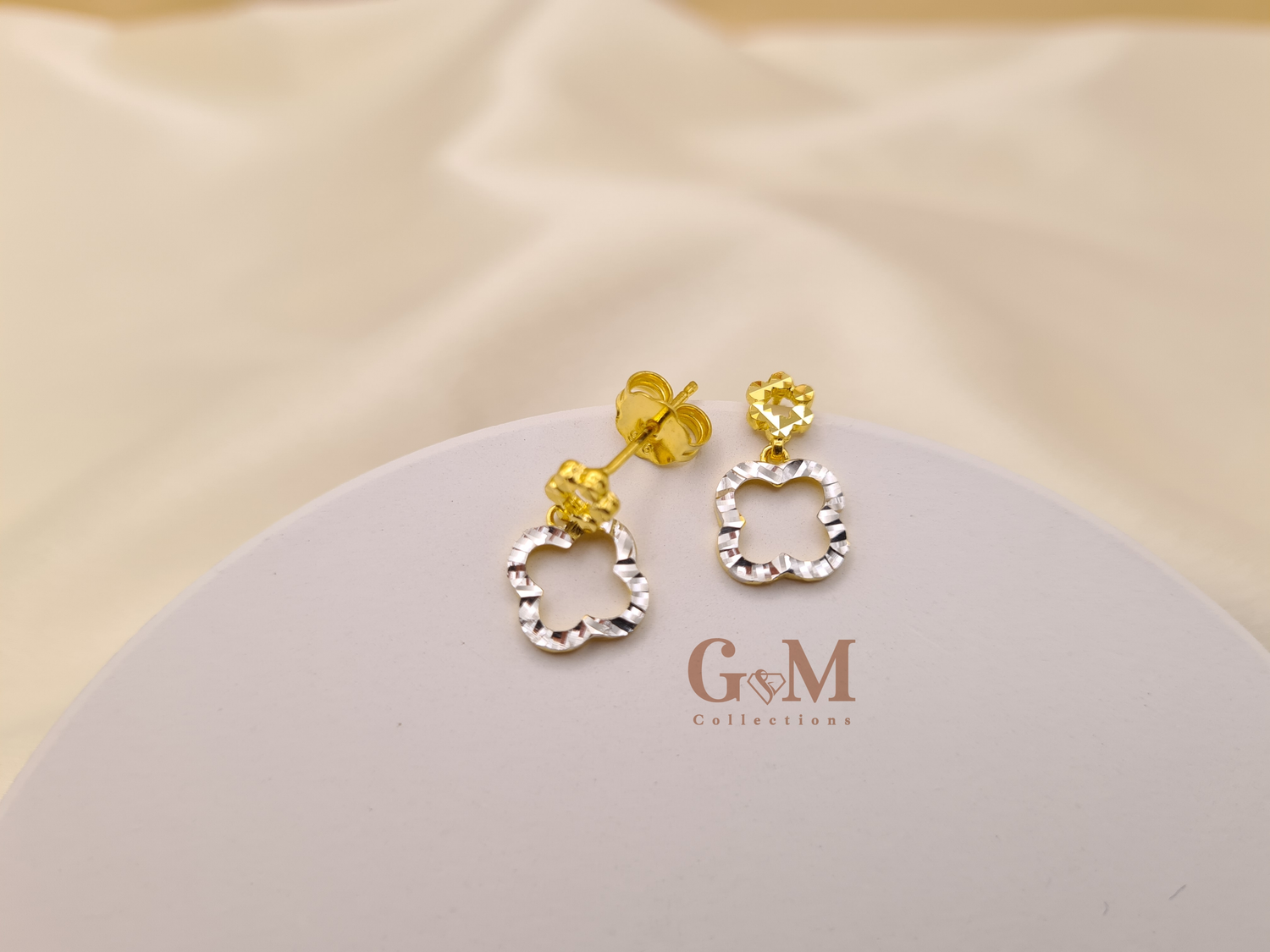 Gold Earrings Collection