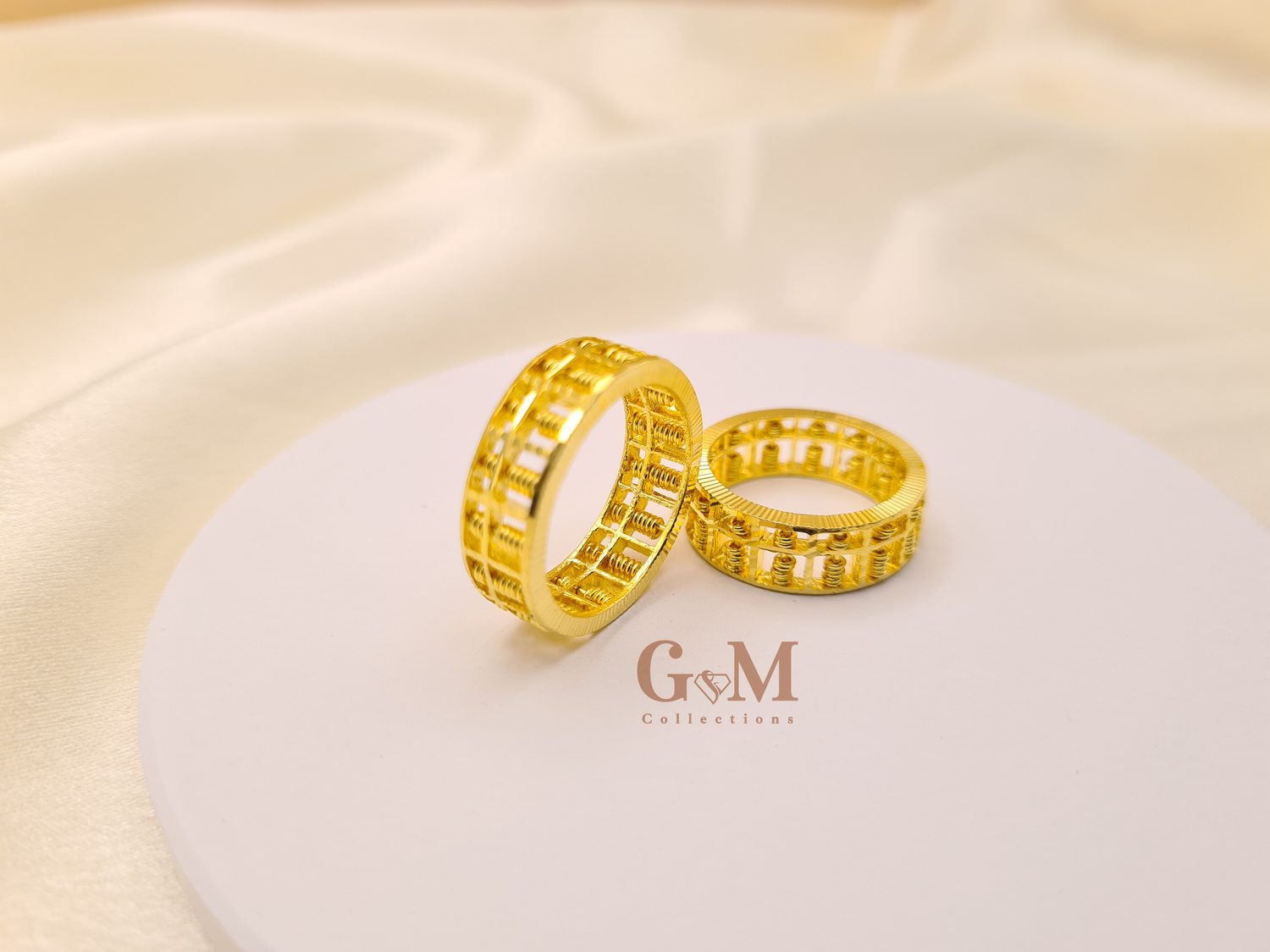 Gold rings for ladies