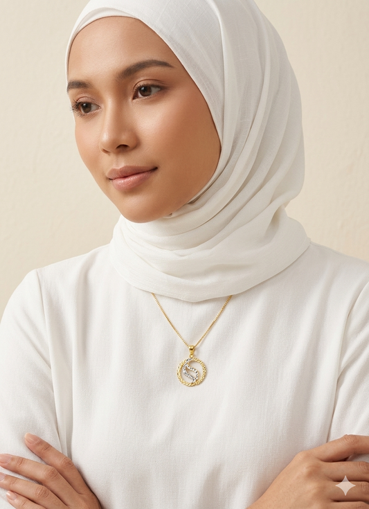 916 Gold Two Tone Round Pendant