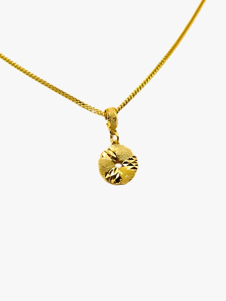 916 Gold 2 Tone Pendant