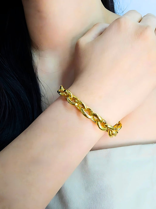 916 Gold Anchor Chain Bracelet