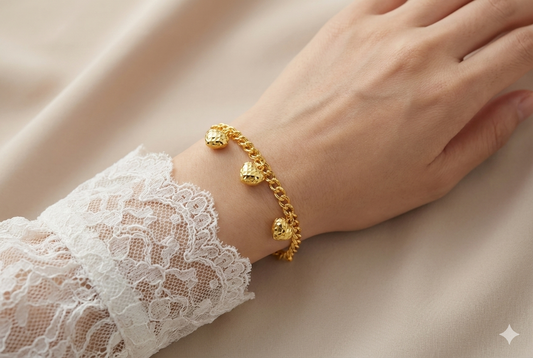 916 Gold Heart Coco Bracelet