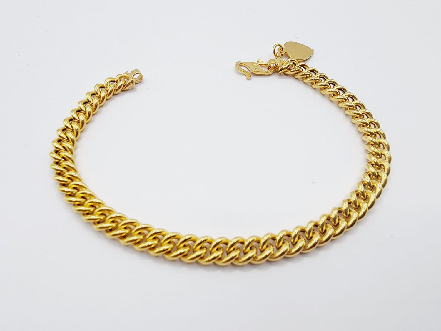 Gold Bracelets Collection