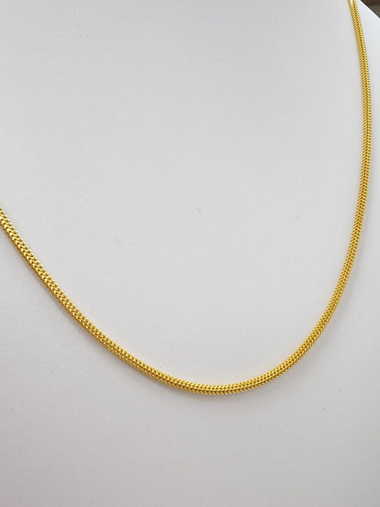 916 Gold Round Dragon Necklace