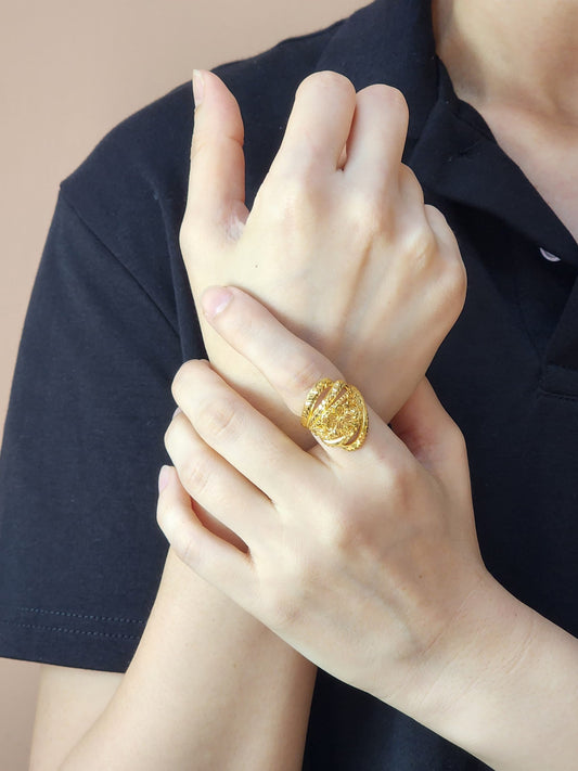 916 Fancy Gold Ring