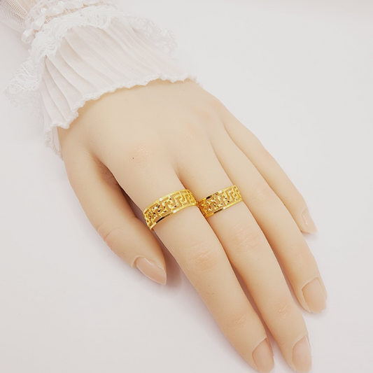 916 Gold Glossy Wan Zhi Ring